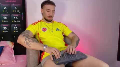 angel_kyrozz online show from May 30, 2026, 7:11 pm