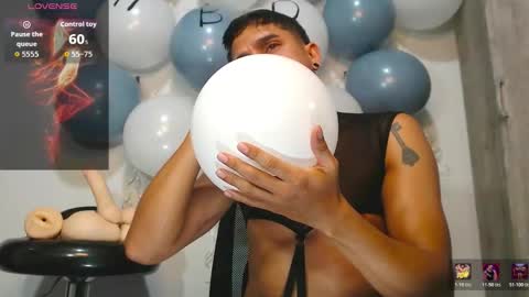 Snapshot of angel_latinboy chatting on March 4, 2026, 12:33 pm Angel online show from March 4, 2026, 12:33 pm