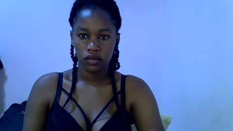 Snapshot of angel_mia5 chatting on July 8, 2026, 1:32 am angel_mia5 online show from July 8, 2026, 1:32 am