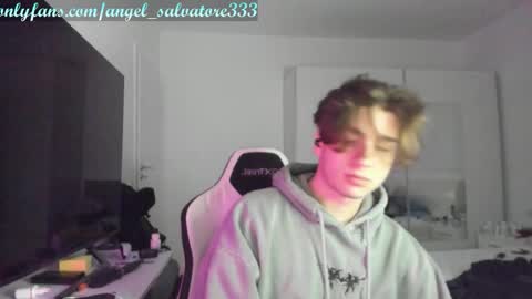 Angel online show from November 16, 2025, 8:03 pm