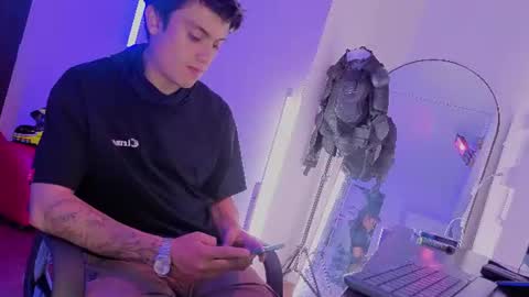 Snapshot of angel_still_ chatting on June 30, 2026, 2:45 am Angel Still online show from June 30, 2026, 2:45 am