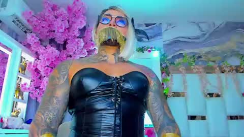 Angel Vega online show from July 4, 2026, 6:52 am