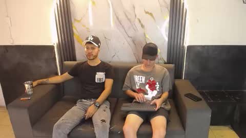 angel_villareal_ online show from February 20, 2026, 6:26 am