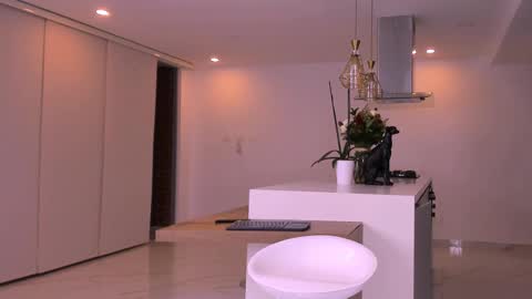 Snapshot of angela_bonetti chatting on March 21, 2026, 2:05 am Angela Bonetti online show from March 21, 2026, 2:05 am