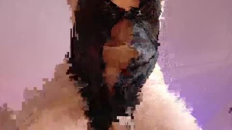 Snapshot of angela_desire chatting on November 10, 2025, 12:26 pm Angela online show from November 10, 2025, 12:26 pm