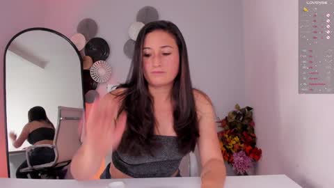 Ange online show from January 30, 2025, 9:04 pm