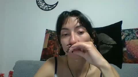 Snapshot of angela_mis chatting on February 28, 2025, 6:10 am Angela online show from February 28, 2025, 6:10 am