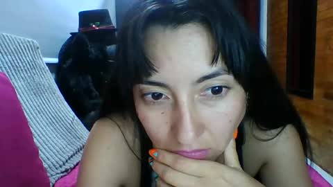 Snapshot of angela_mis chatting on July 23, 2026, 2:09 am Angela online show from July 23, 2026, 2:09 am