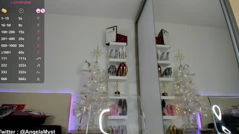 Angela online show from December 20, 2024, 9:32 am