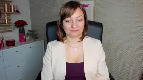 Angela online show from March 19, 2026, 7:12 am