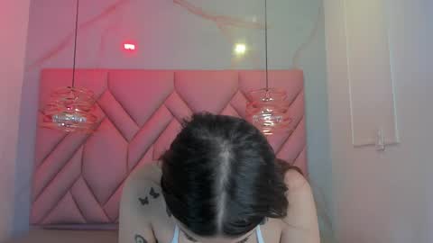 Snapshot of angelaa_cute chatting on May 17, 2026, 12:01 pm ANGELA online show from May 17, 2026, 12:01 pm