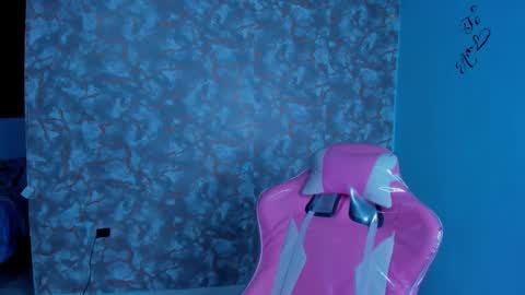 Angela online show from March 11, 2026, 11:44 pm