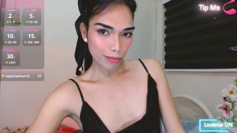SENORITA online show from December 19, 2025, 3:19 pm