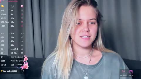 Darsi Anty online show from November 24, 2025, 3:12 pm