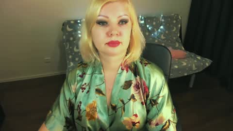 glow online show from January 12, 2025, 1:58 pm