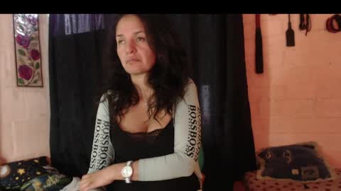 angelataysonvip online show from June 2, 2026, 9:28 pm