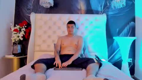 angelblue   online show from June 20, 2026, 7:38 pm