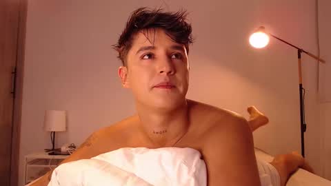 Angel online show from November 22, 2025, 12:53 am