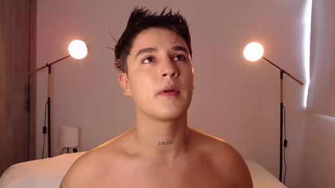 Angel online show from February 3, 2026, 7:30 pm