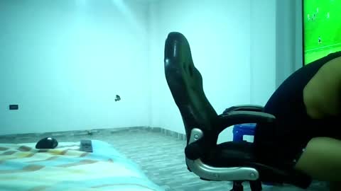 angeldavid90 online show from June 2, 2026, 9:39 pm