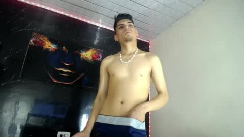Snapshot of angeldavid_889279 chatting on August 6, 2026, 10:11 pm angeldavid_889279 online show from August 6, 2026, 10:11 pm