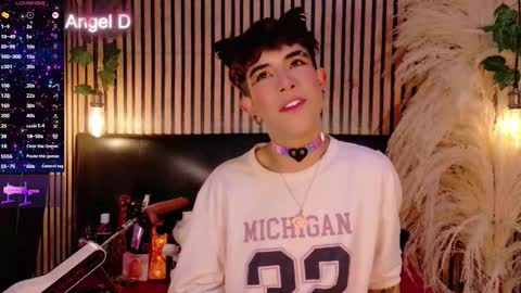 Snapshot of angeldustt_19 chatting on February 19, 2026, 4:30 am Angel dust online show from February 19, 2026, 4:30 am