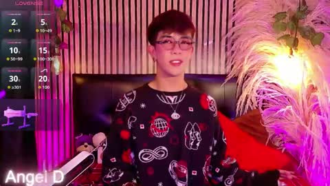 Angel dust online show from April 18, 2026, 4:16 am