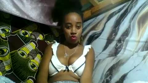 Angelettee online show from June 24, 2026, 12:04 pm