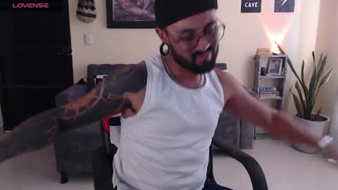 Miguel Angel online show from May 25, 2026, 4:24 pm