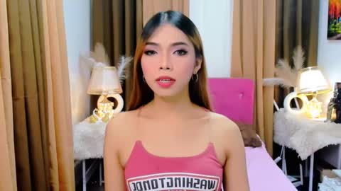 MISS PAU online show from October 21, 2025, 5:19 am