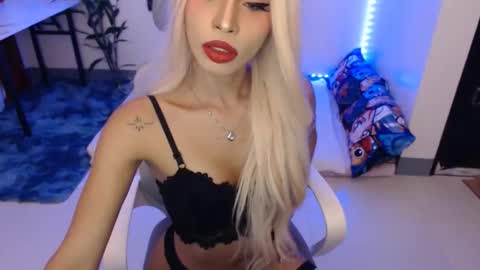 DIVINE ANGEL online show from February 25, 2026, 1:59 am