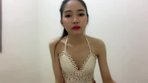 angelic_slutt online show from June 18, 2026, 10:19 am