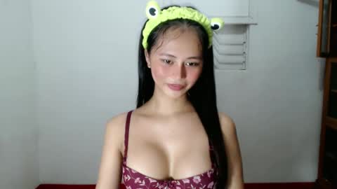 Snapshot of angelica_fuckdoll chatting on December 8, 2024, 2:28 am angelica online show from December 8, 2024, 2:28 am