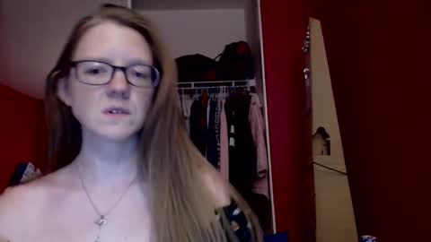 Snapshot of angelicangel3 chatting on November 3, 2025, 2:35 am AngelicAngel online show from November 3, 2025, 2:35 am