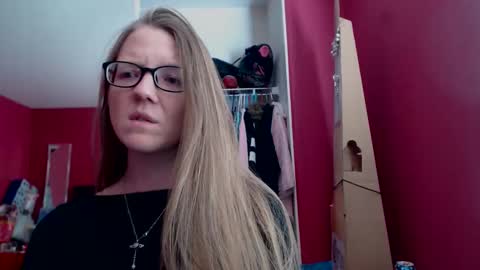 Snapshot of angelicangel3 chatting on November 5, 2025, 8:53 pm AngelicAngel online show from November 5, 2025, 8:53 pm