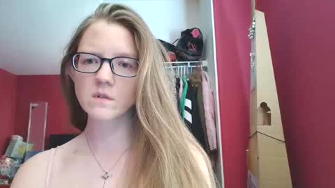 Snapshot of angelicangel3 chatting on February 3, 2026, 8:03 pm AngelicAngel online show from February 3, 2026, 8:03 pm