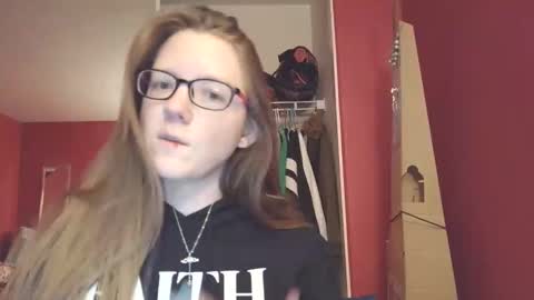 Snapshot of angelicangel3 chatting on February 16, 2026, 2:07 am AngelicAngel online show from February 16, 2026, 2:07 am