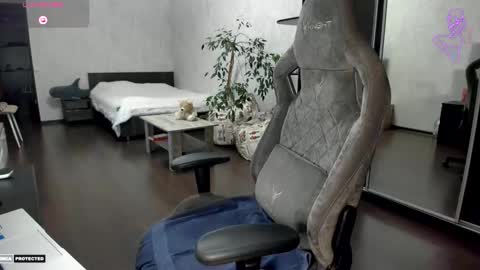 Angelica online show from November 15, 2025, 2:24 pm