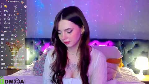 Snapshot of angelika_cute_ chatting on October 22, 2025, 12:00 am Angelika online show from October 22, 2025, 12:00 am