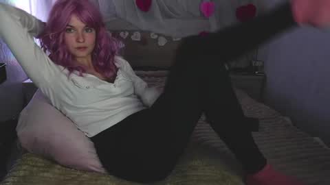 Angelika Rouge online show from April 2, 2026, 5:54 pm
