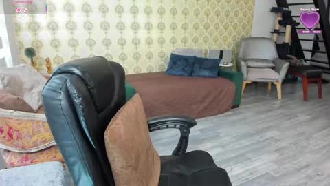 angelina_class_7 online show from January 12, 2026, 3:39 pm