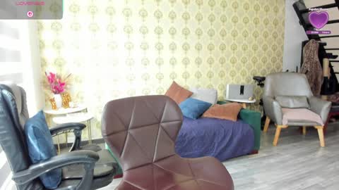 angelina_class_7 online show from April 21, 2026, 2:23 pm