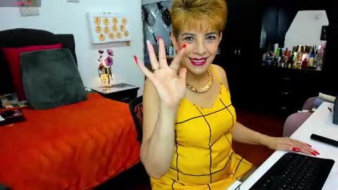 Snapshot of angelina_stone_65 chatting on July 19, 2026, 11:08 pm Angelina online show from July 19, 2026, 11:08 pm
