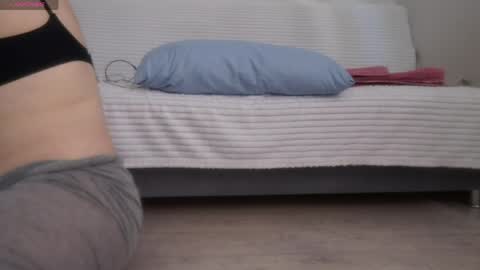 Angelina online show from May 10, 2026, 6:18 am