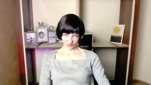 Snapshot of angelinalov_ chatting on September 29, 2025, 7:02 am Angelina online show from September 29, 2025, 7:02 am