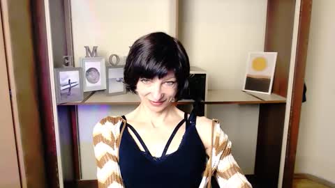 Angelina online show from October 4, 2025, 6:33 am
