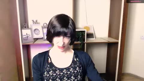 Snapshot of angelinalov_ chatting on November 5, 2025, 7:41 am Angelina online show from November 5, 2025, 7:41 am