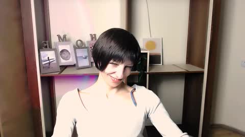 Snapshot of angelinalov_ chatting on November 8, 2025, 7:52 am Angelina online show from November 8, 2025, 7:52 am