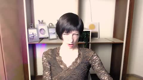 Snapshot of angelinalov_ chatting on November 10, 2025, 7:51 am Angelina online show from November 10, 2025, 7:51 am