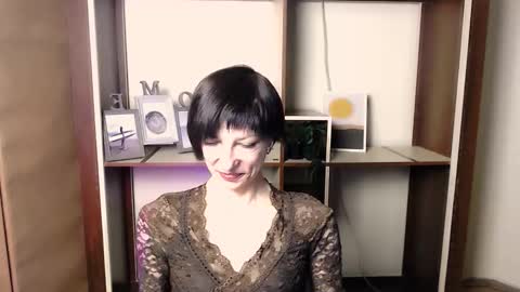 Snapshot of angelinalov_ chatting on November 21, 2025, 6:45 am Angelina online show from November 21, 2025, 6:45 am